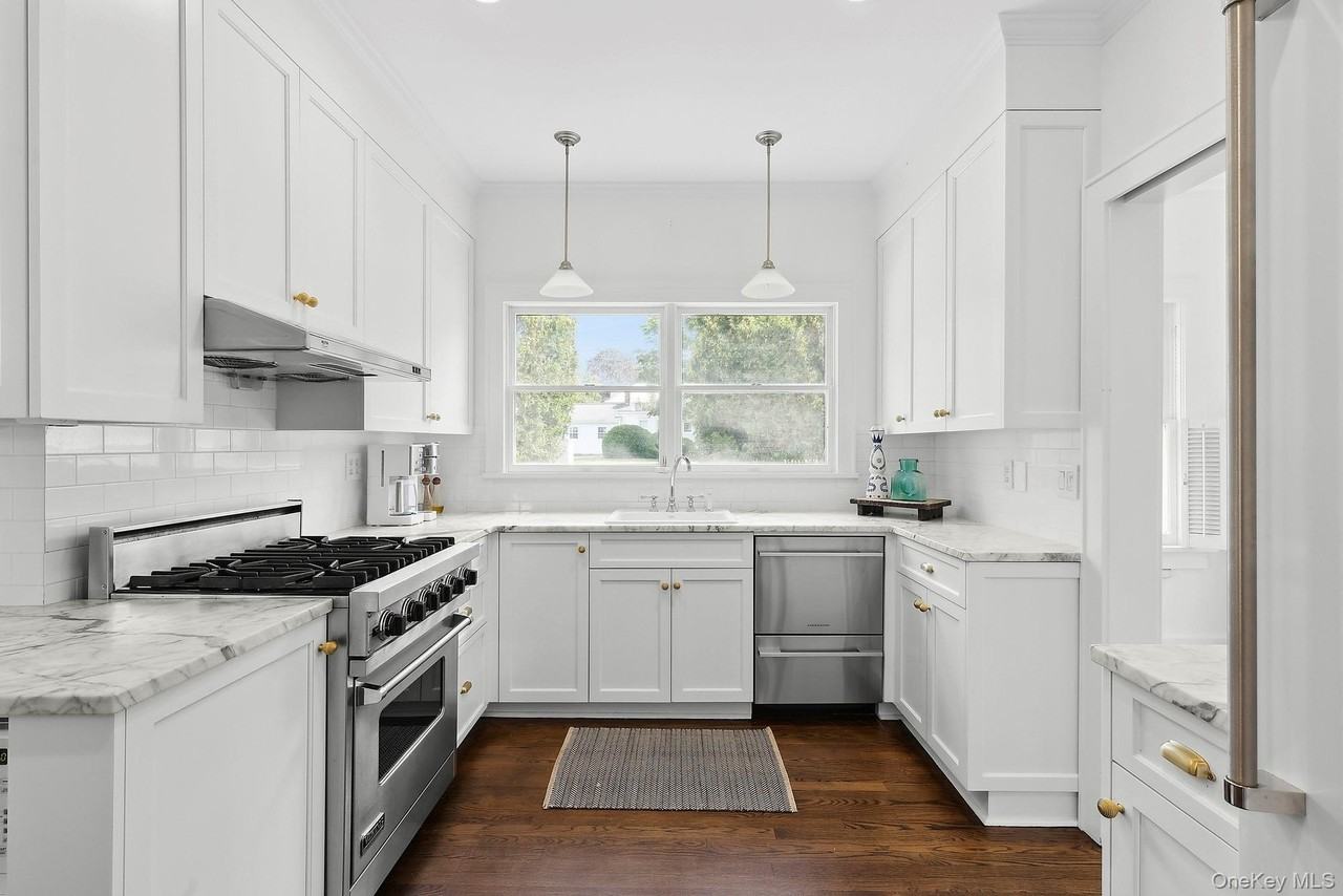 1 Bishop Ave - Photo 7 of 19