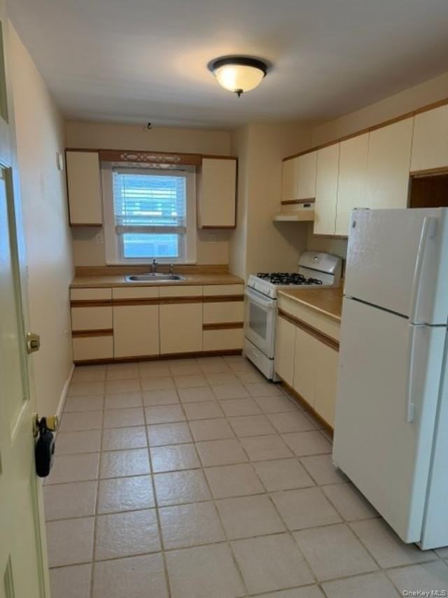 177 Main St #C4 - Photo 2 of 7