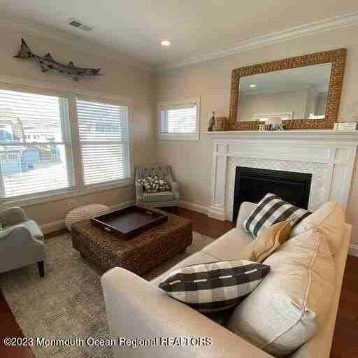 312 6th Avenue - Photo 4 of 27