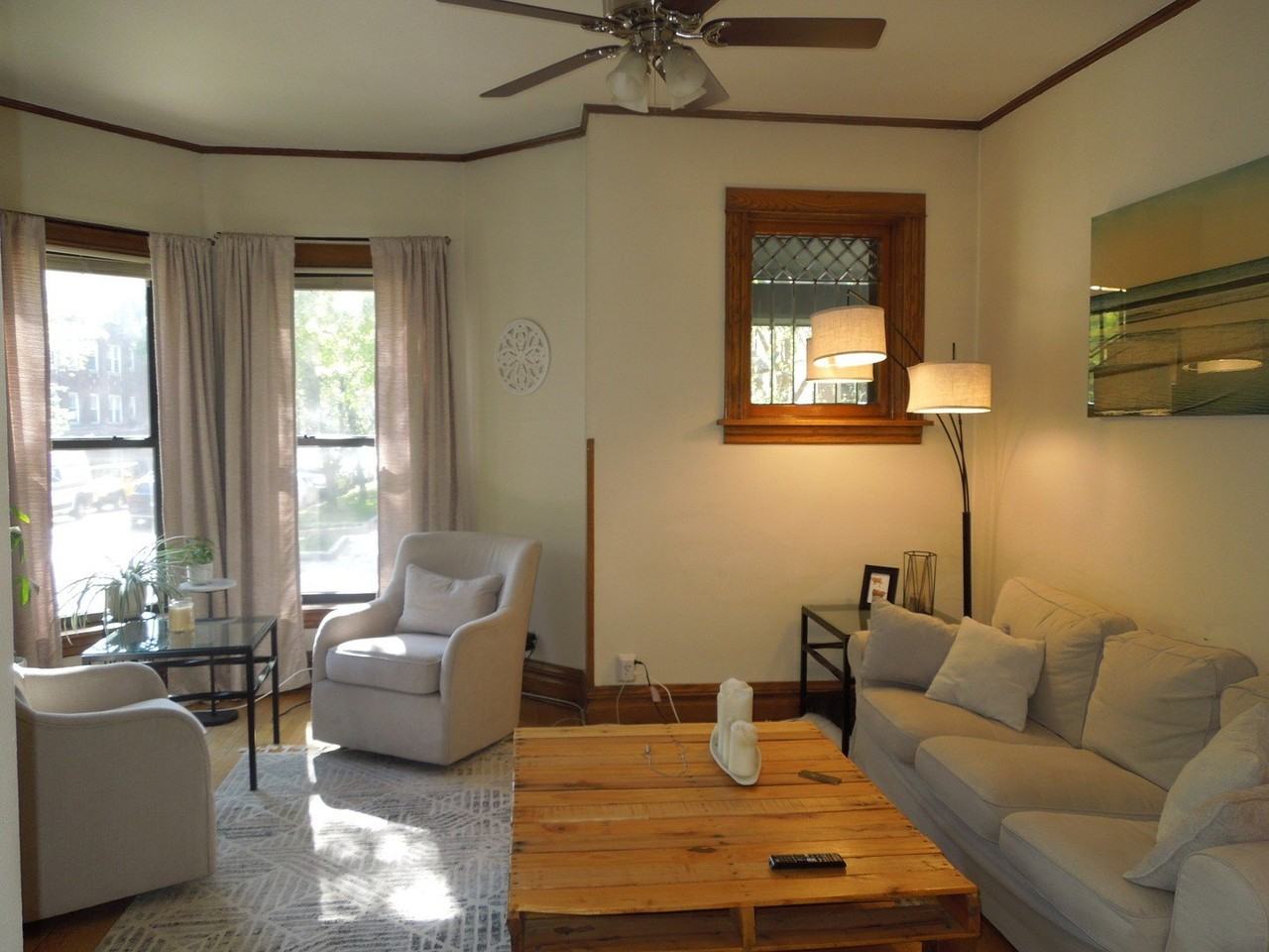 3501 N Janssen Ave #1 - Photo 3 of 19