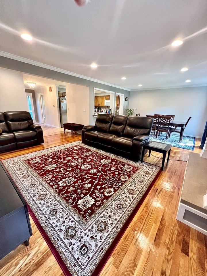 805 Suffield Sq - Photo 5 of 12