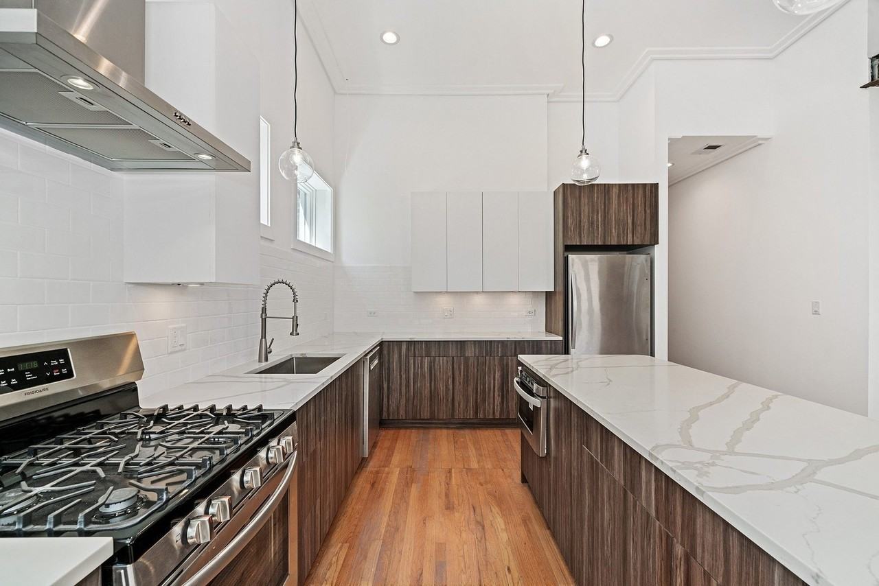 1412 N Washtenaw Ave #3 - Photo 7 of 15