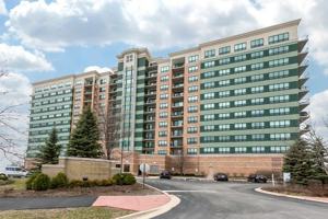 featured image of 6420 Double Eagle Dr #613