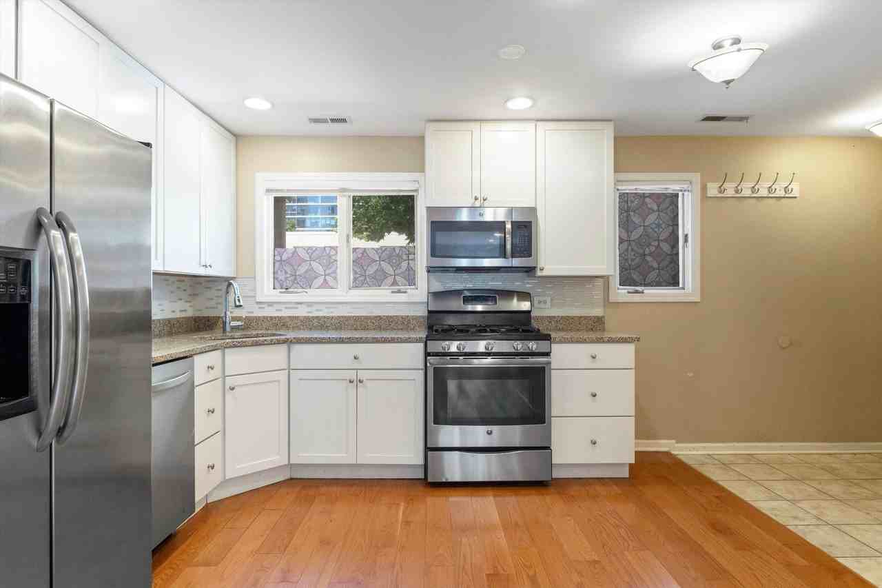 1069 S Park Ter #205 - Photo 4 of 23
