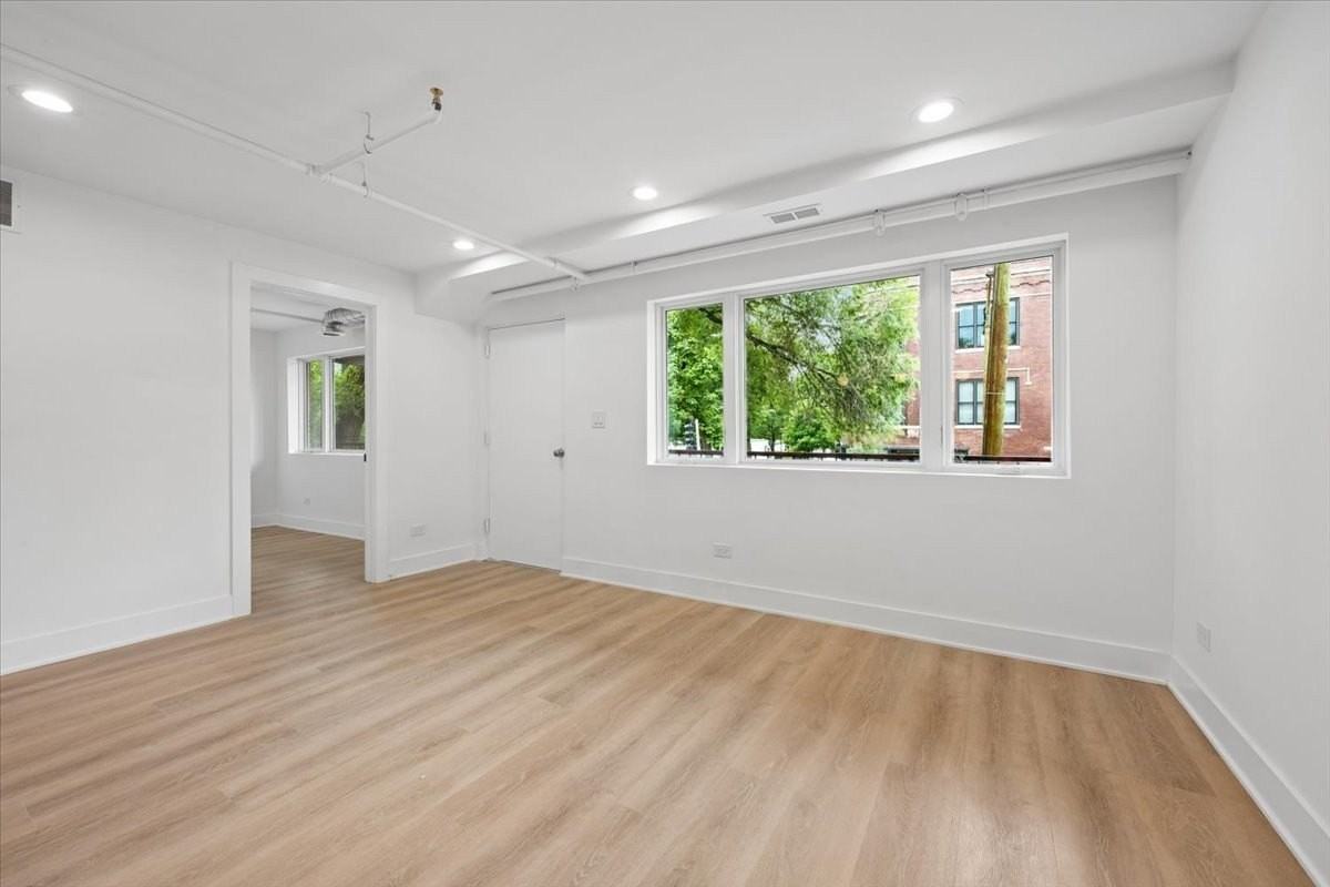 2601 N California Ave #8 - Photo 7 of 14