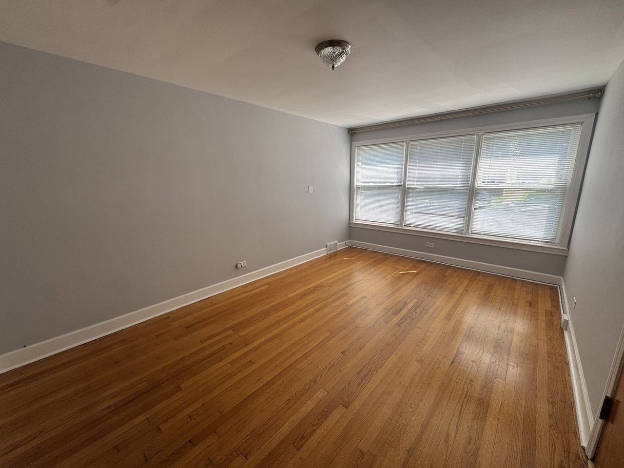 9034 La Crosse Ave #1S - Photo 2 of 11