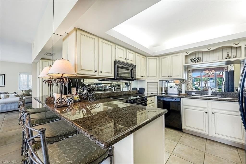2216 Gulf Shore Blvd N #R3 - Photo 7 of 16