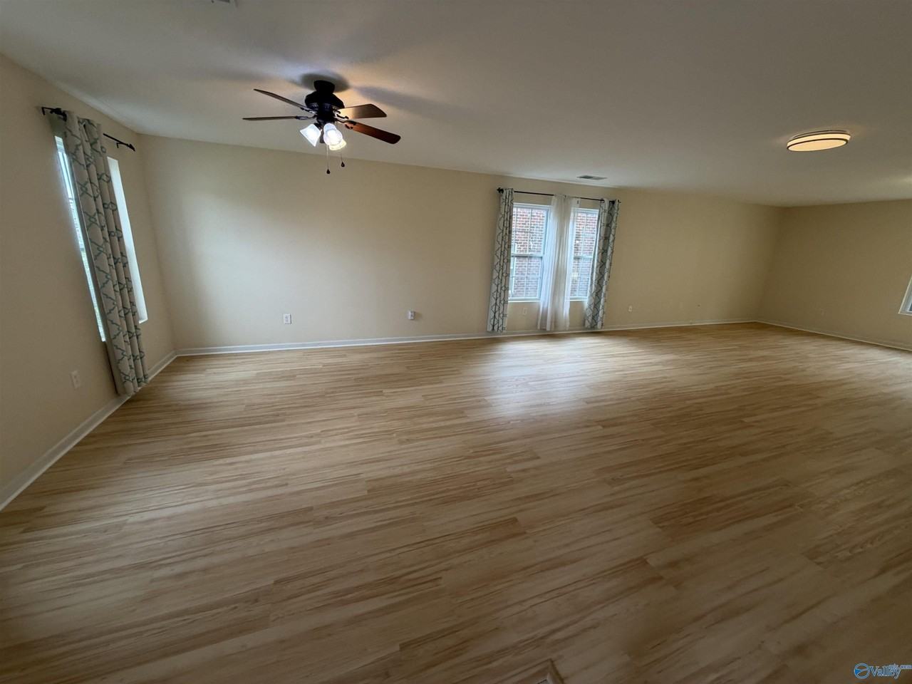 222 Ivyleaf Dr Nw - Photo 2 of 17