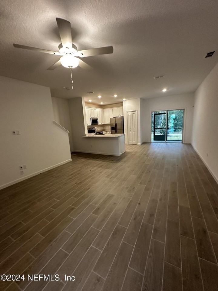 1684 Pacifico Way - Photo 3 of 30