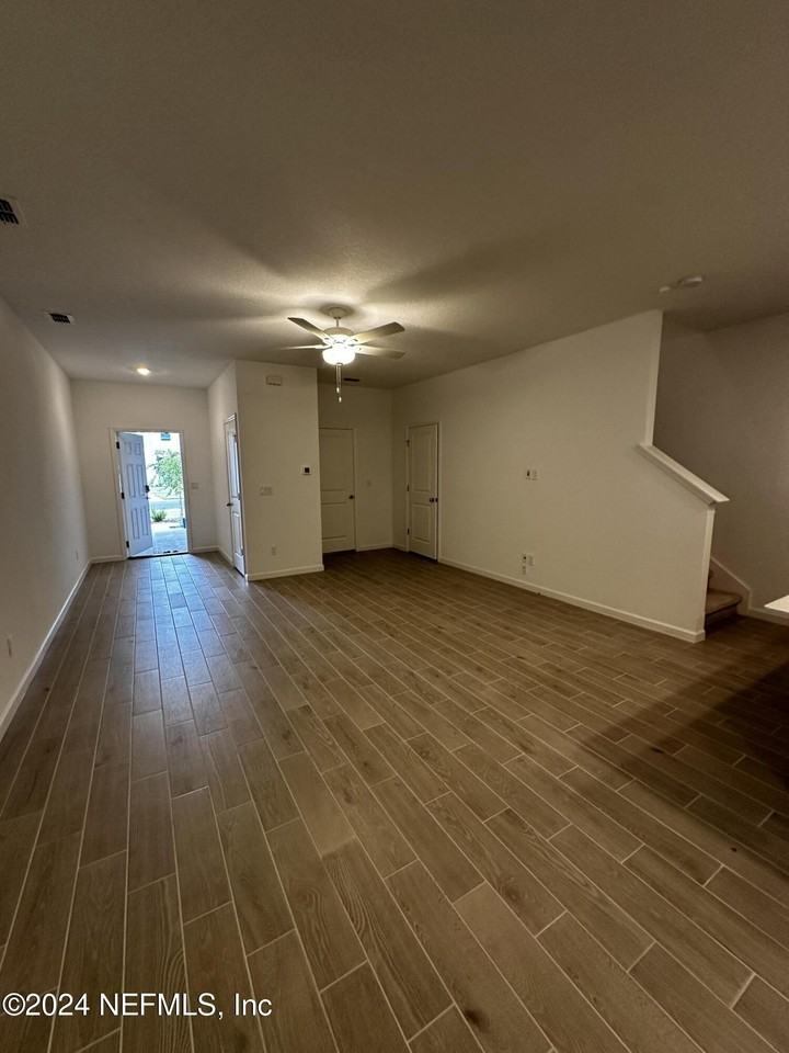 1684 Pacifico Way - Photo 5 of 30