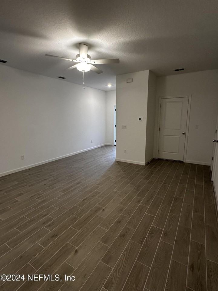 1684 Pacifico Way - Photo 6 of 30