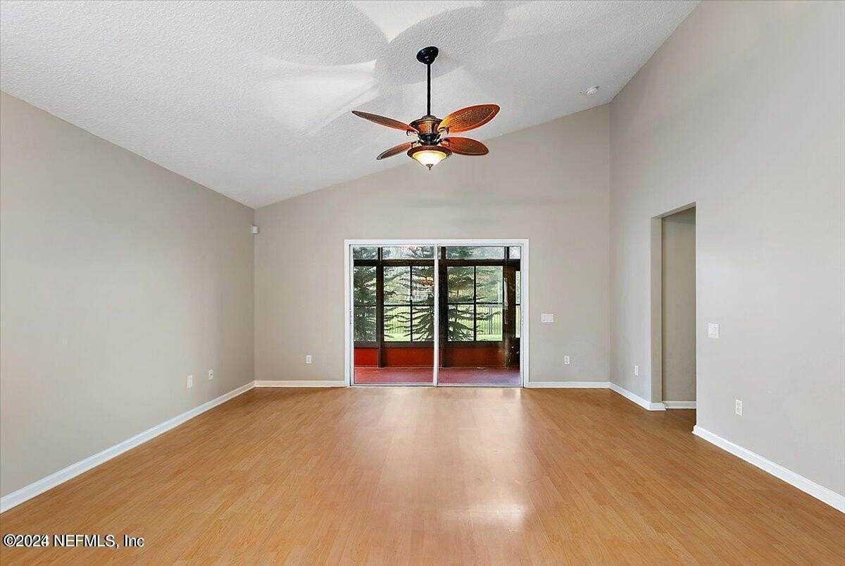 1212 Coghill Cir - Photo 3 of 24