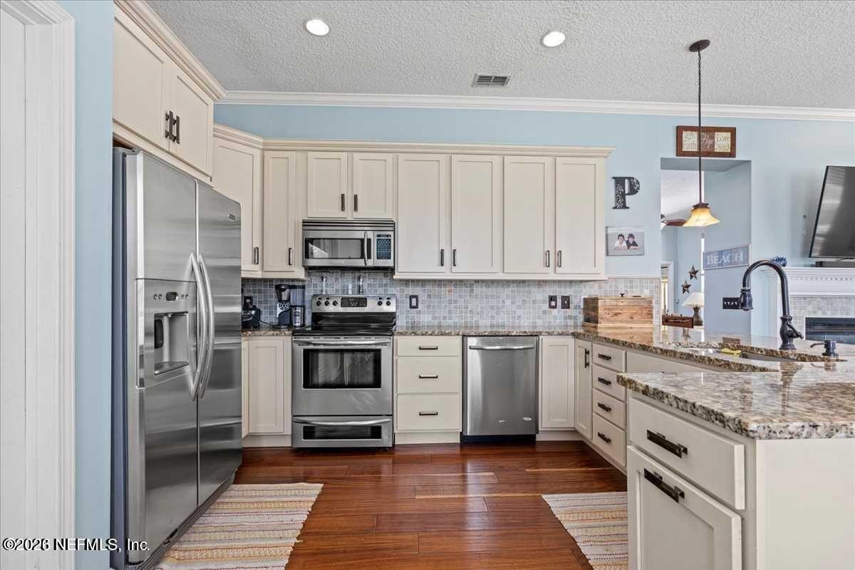 703 Cherry St - Photo 3 of 16