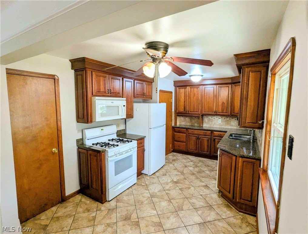 3207 Wellington Ave - Photo 4 of 20