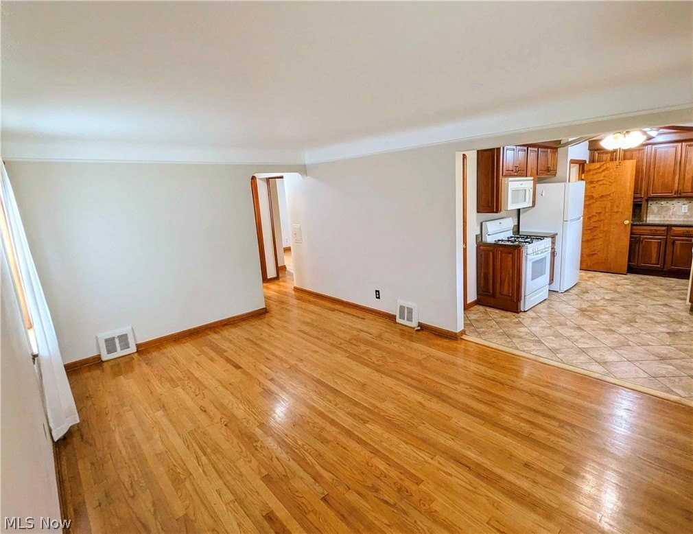 3207 Wellington Ave - Photo 6 of 20