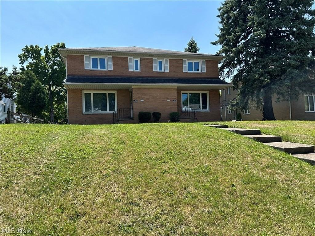 17914 Chagrin Blvd - Photo 2 of 38