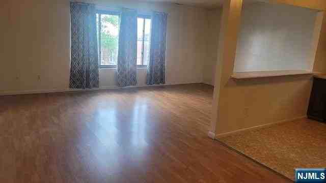 181 Palisade Ave #3A - Photo 2 of 7