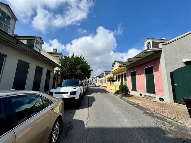 1123 Burgundy St #A - Photo 3 of 18