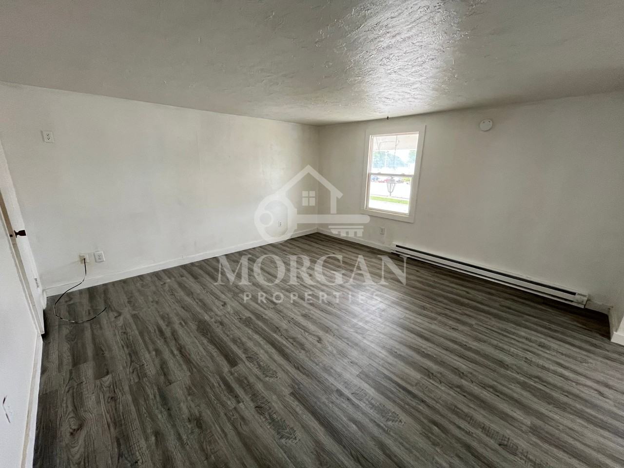 2319 1/2 Broadway St #1 - Photo 2 of 6