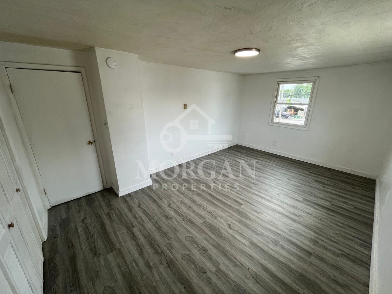 2319 1/2 Broadway St #1 - Photo 5 of 6
