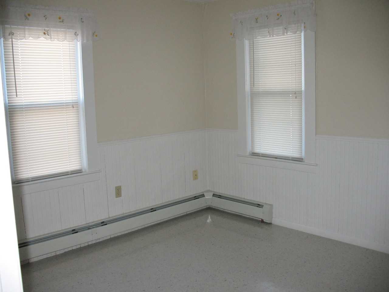 19 Ticonic St #3 - Photo 5 of 9