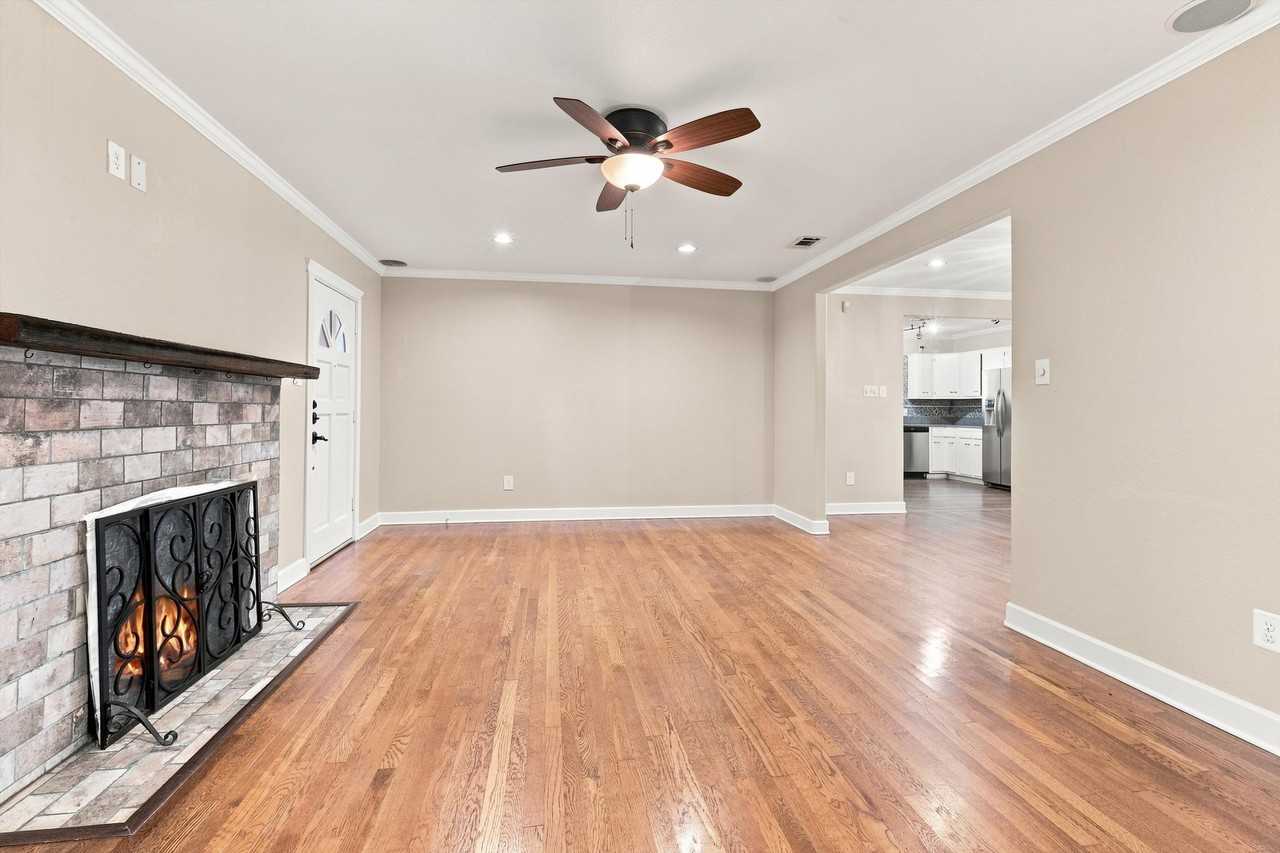 167 E Edgewood Pl - Photo 6 of 26