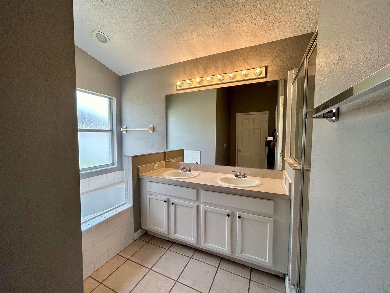 138 Sir Phillips Dr #138 - Photo 7 of 15