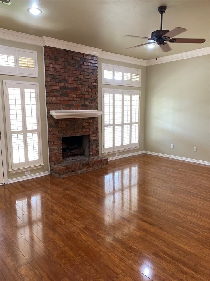 4914 Shadowood Rd - Photo 4 of 28