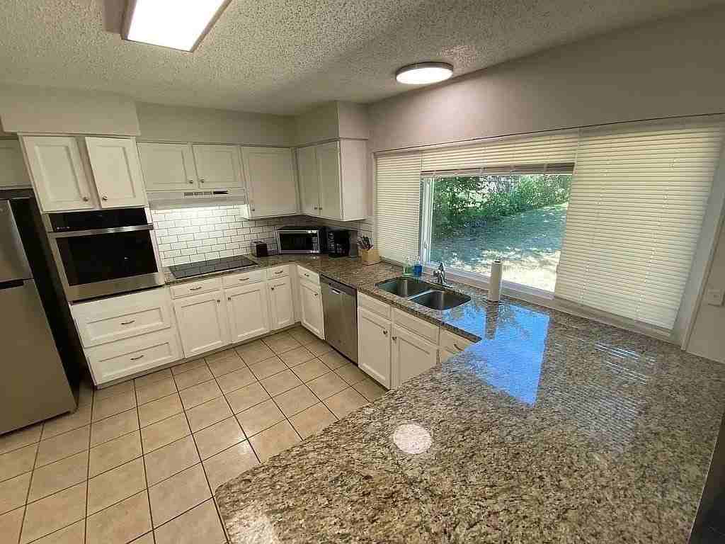 7517 Castillo Rd - Photo 3 of 10