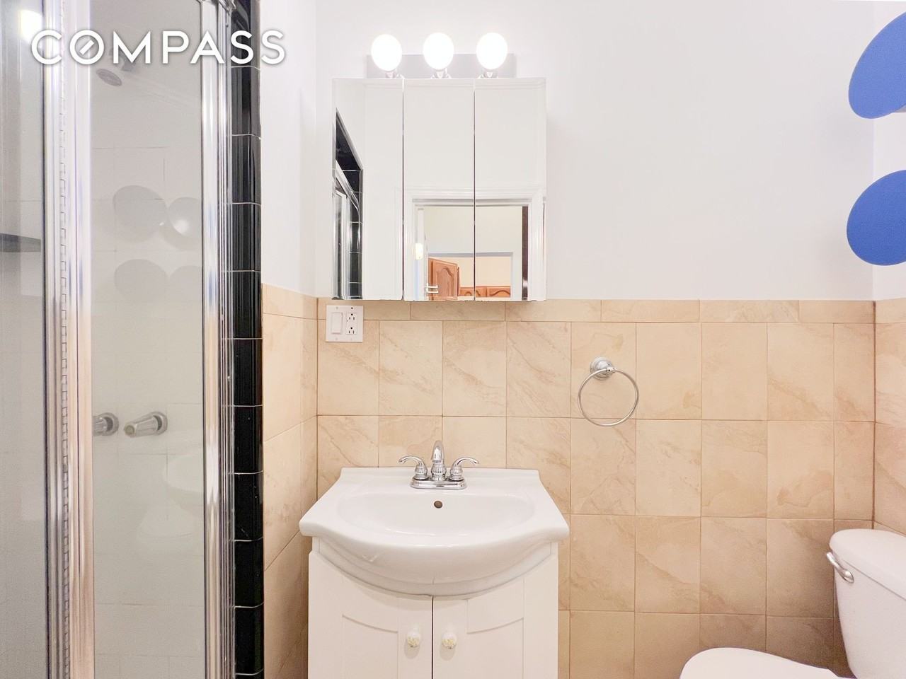 651 10th St #2 - Photo 6 of 13