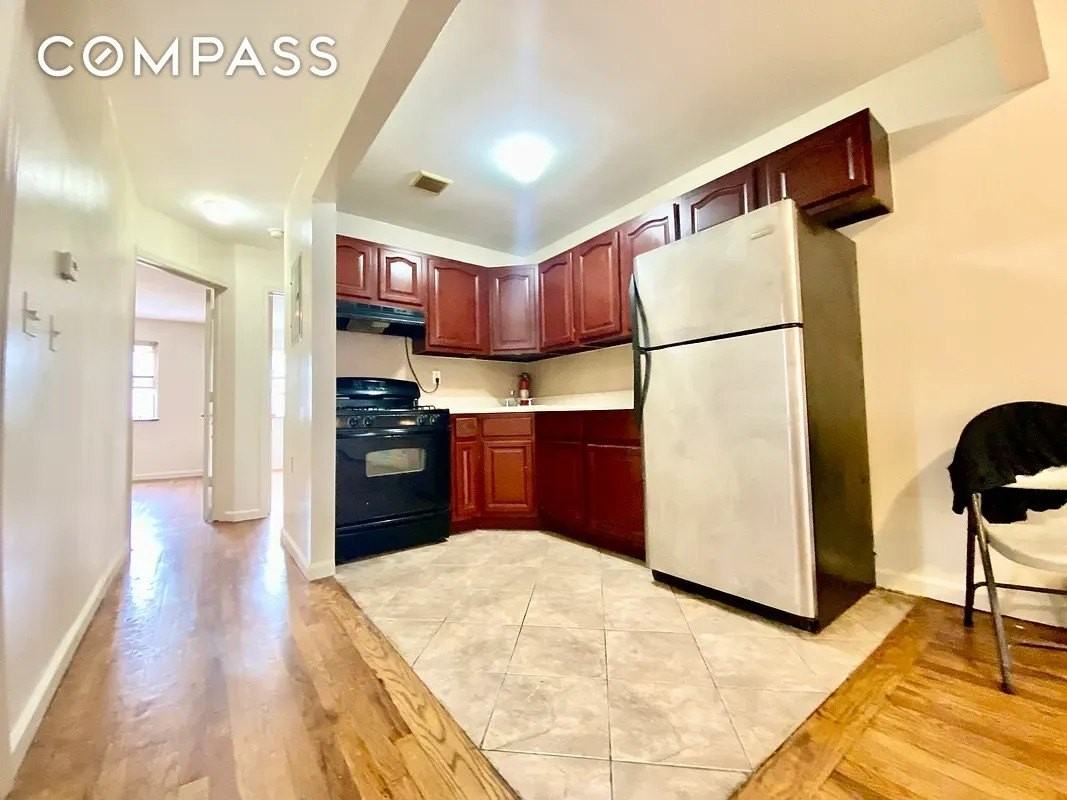 444 Gates Ave #1