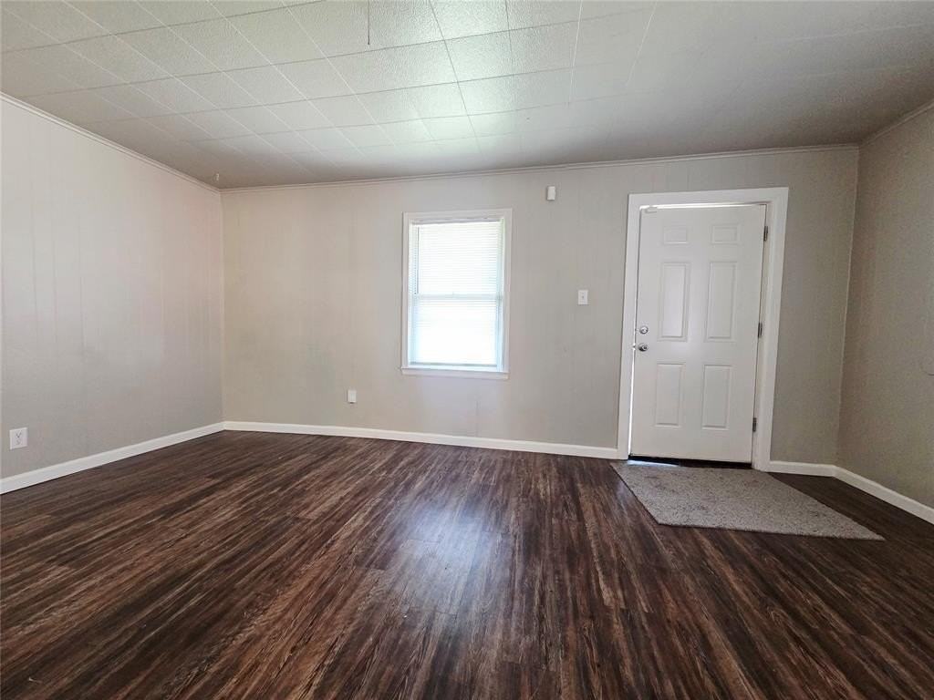 307 E Kittyhawk Dr - Photo 2 of 15