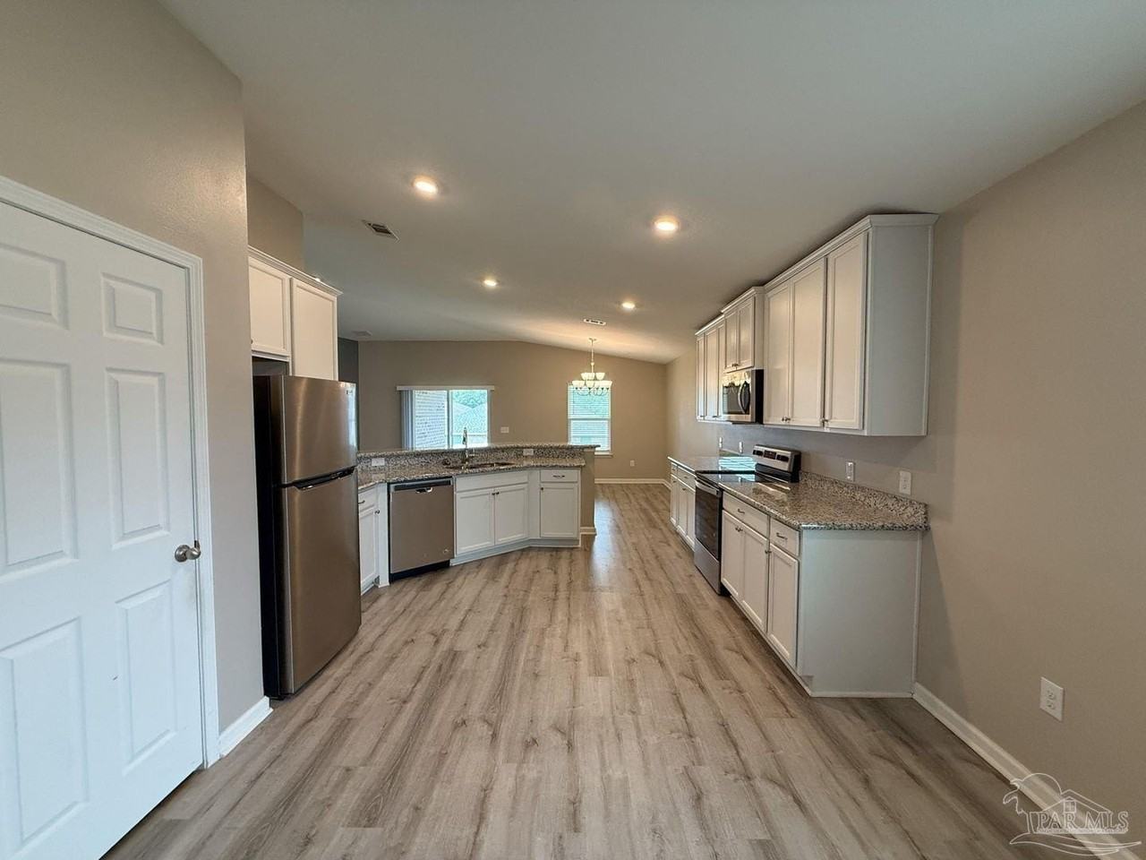 3480 Blaney Dr - Photo 5 of 19