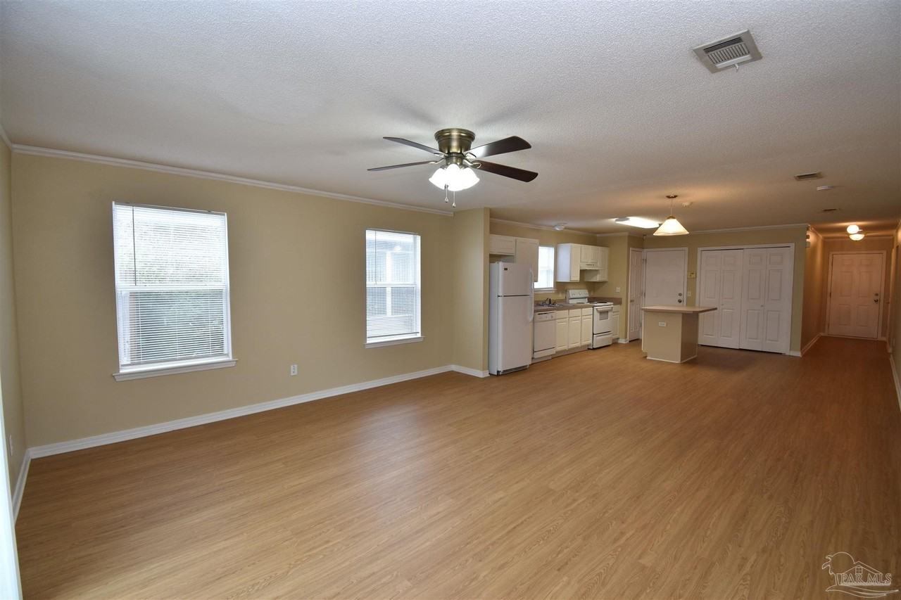1064 Antigua Cir - Photo 3 of 21