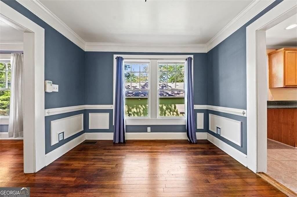 2220 Newnan St - Photo 6 of 50