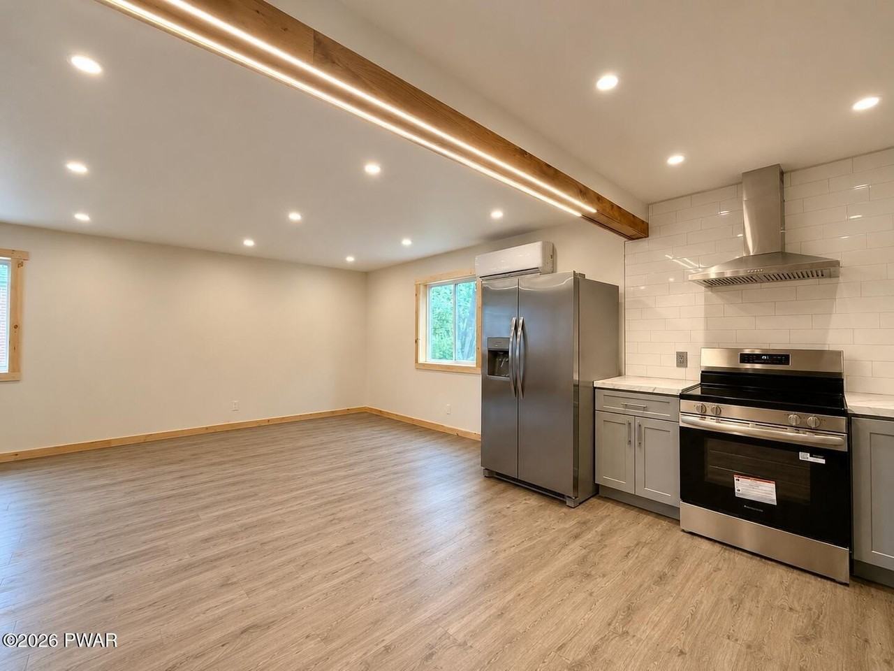 950 Main St #C - Photo 5 of 15
