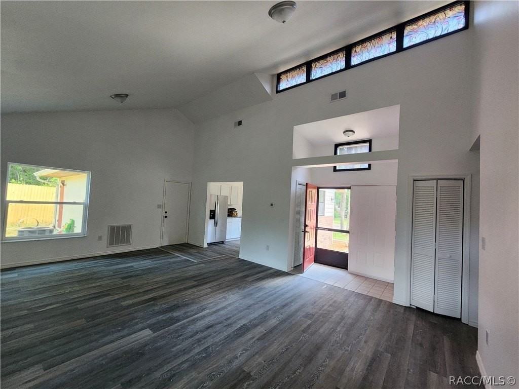3444 S Apopka Ave - Photo 3 of 21