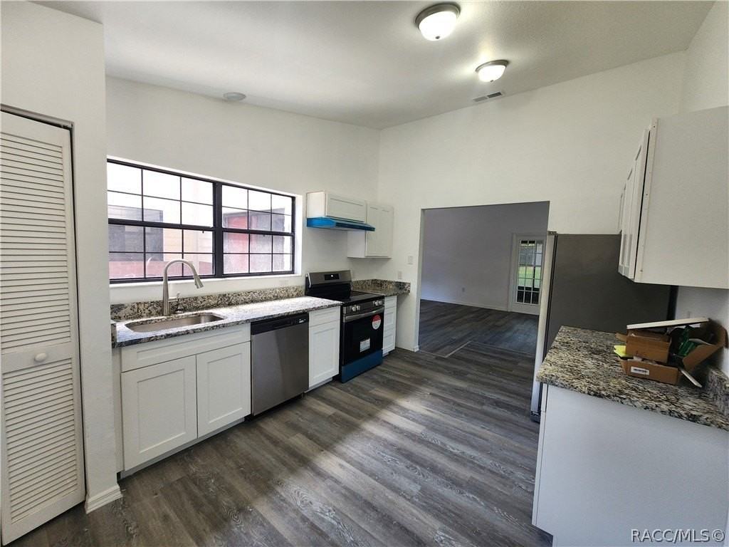 3444 S Apopka Ave - Photo 6 of 21