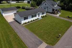 featured image of 15060 Michael St