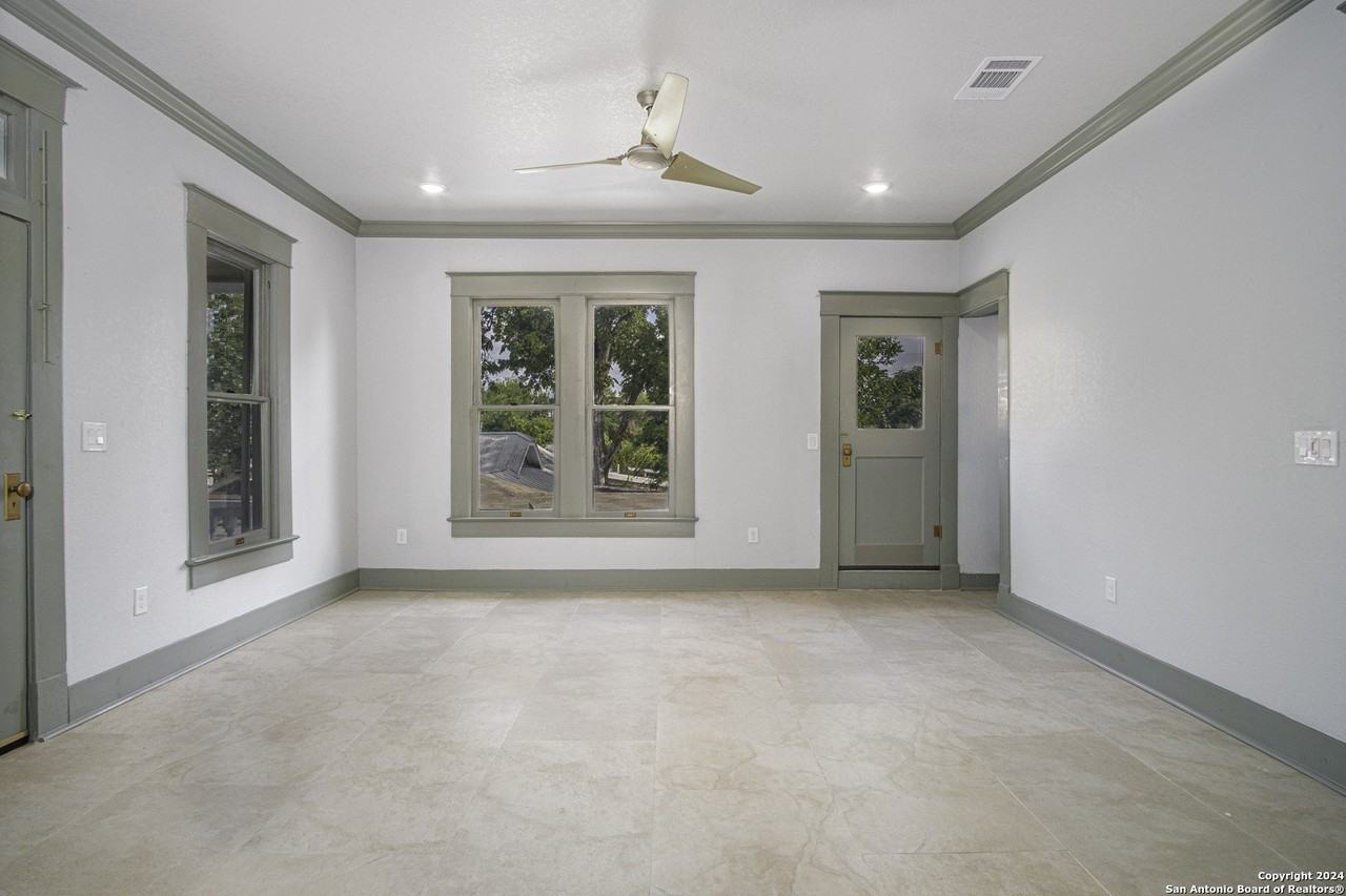 138 Castillo Ave #1 - Photo 6 of 25