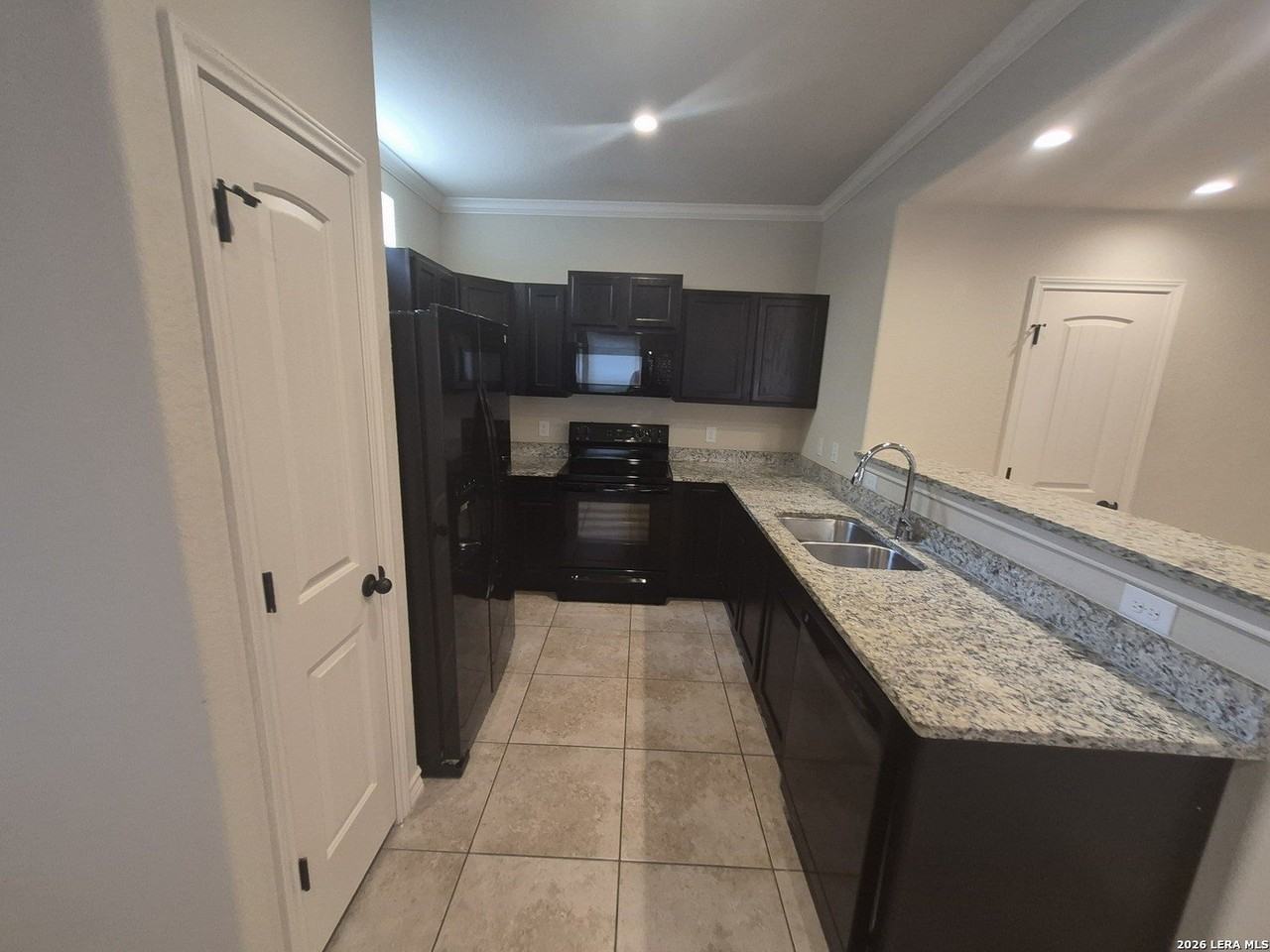 6858 Lakeview Dr #101 - Photo 7 of 22