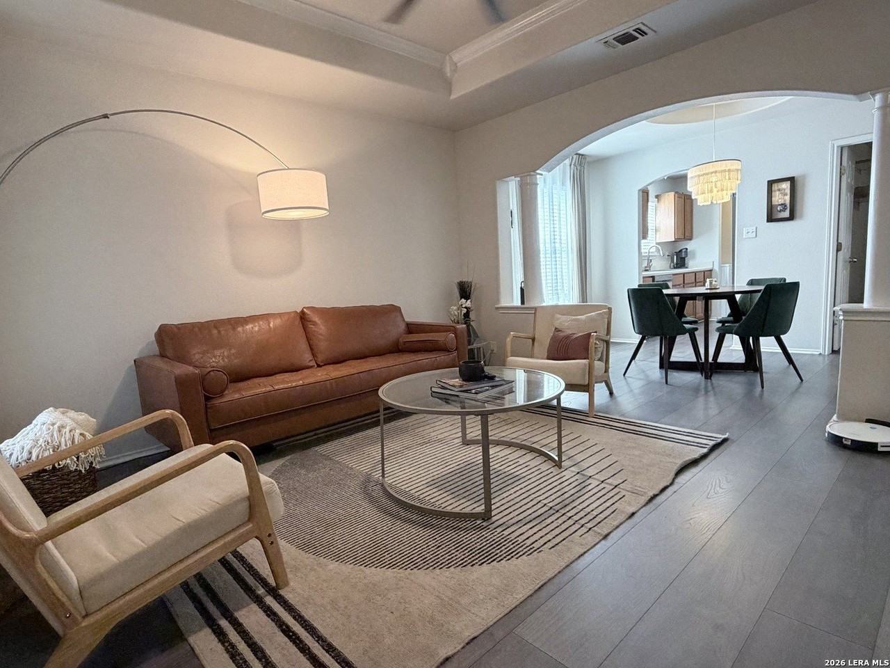 4230 Monterey St - Photo 3 of 8
