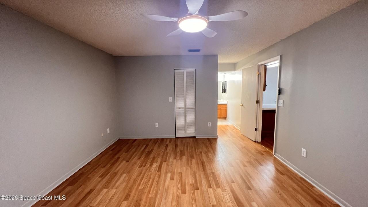 934 Colonial Ave Se - Photo 5 of 25
