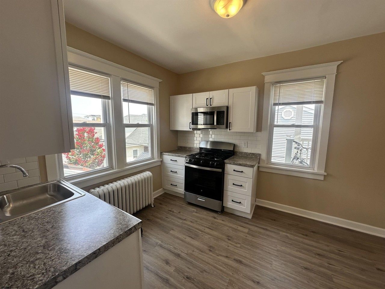 9 N Rosborough Ave #3 - Photo 3 of 12