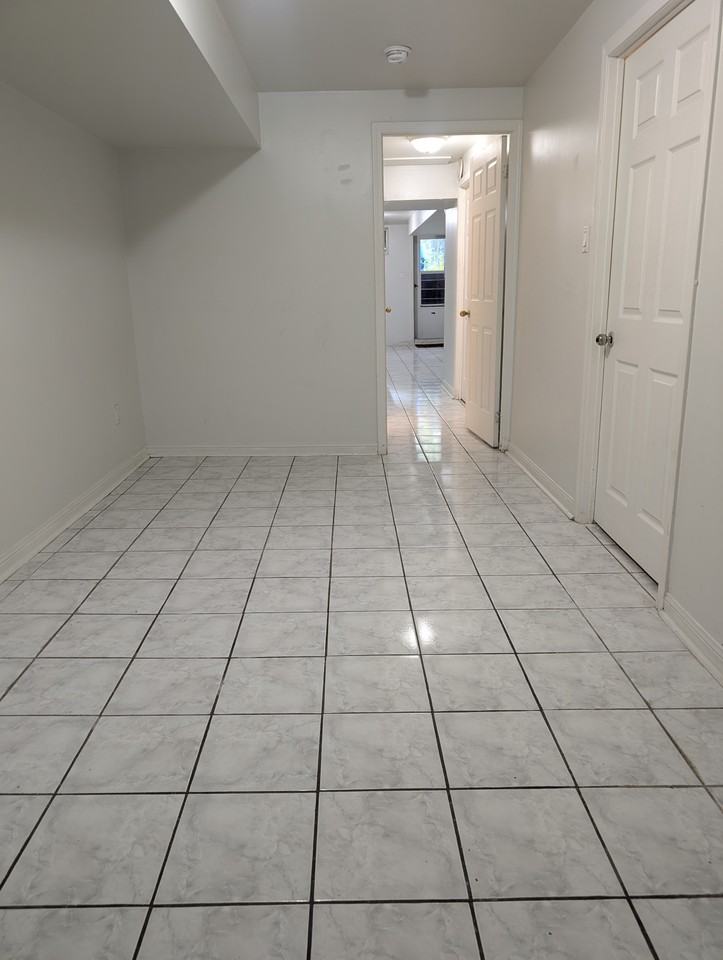 28 Osler Street - Photo 7 of 10