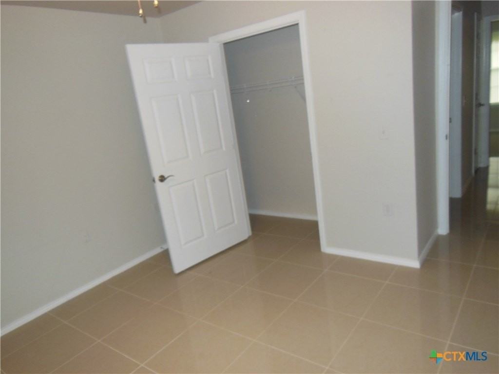 1830 Coffee Rd - Photo 7 of 21
