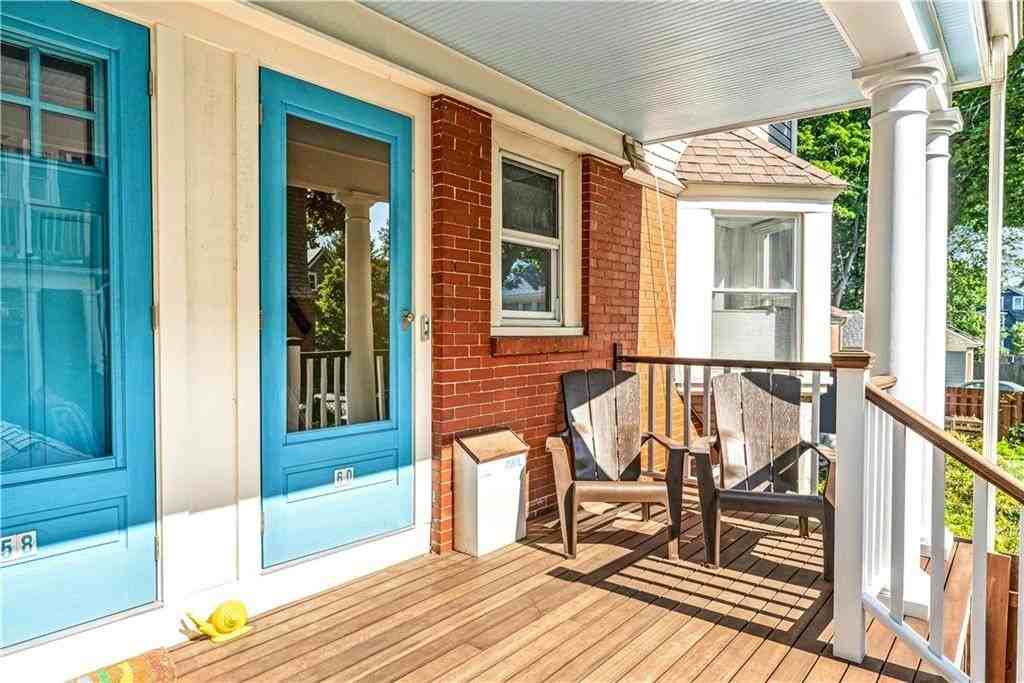 58 Forest St - Photo 4 of 32
