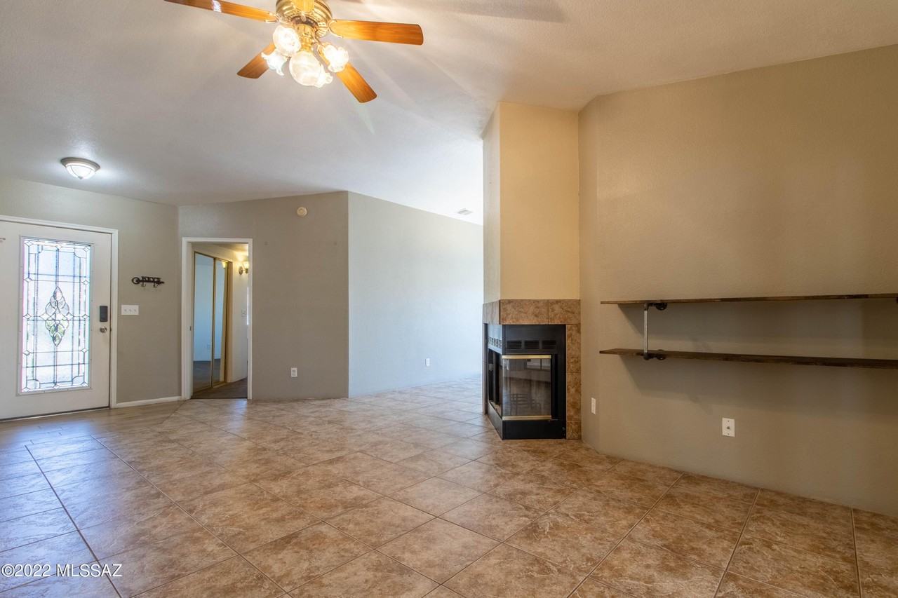 5961 N Edenbrook Ln - Photo 3 of 14