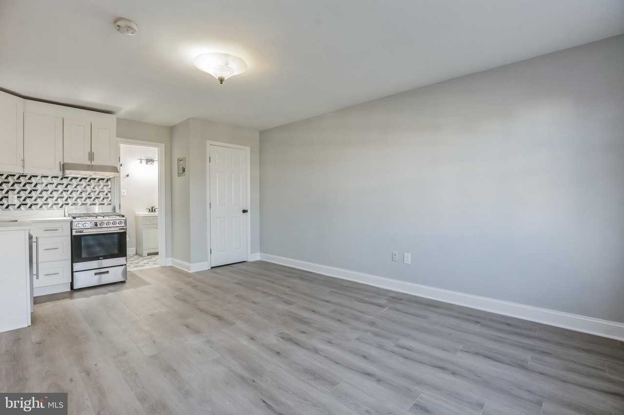 1010 P St Nw #5 - Photo 3 of 12