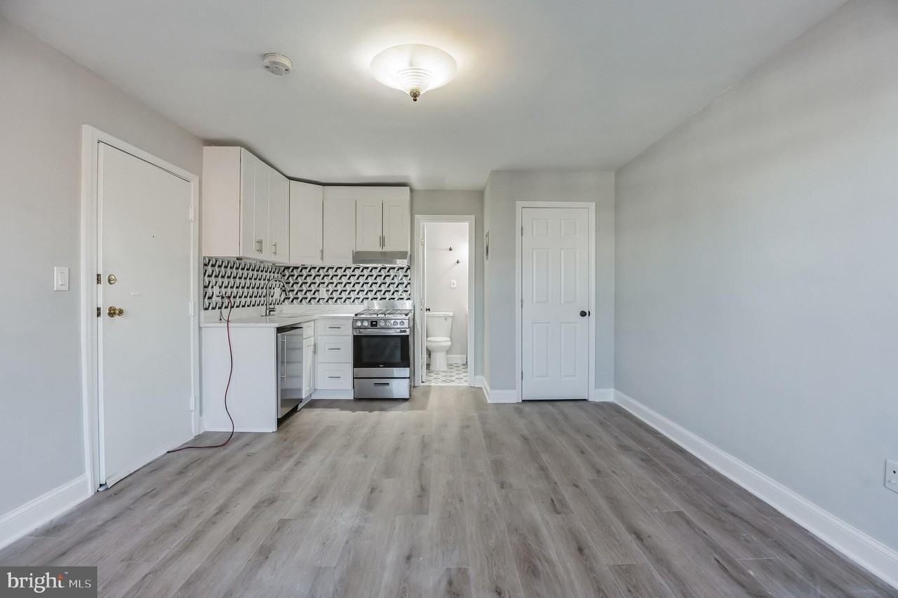1010 P St Nw #5 - Photo 4 of 12